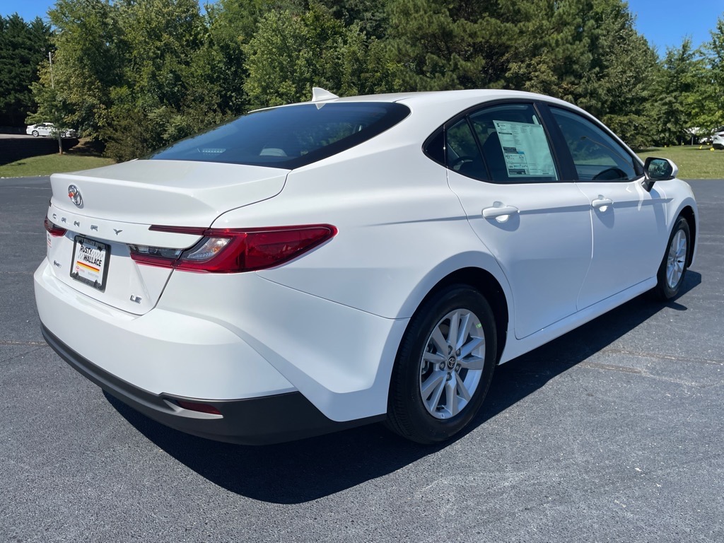 2026 Toyota Camry LE photo 4