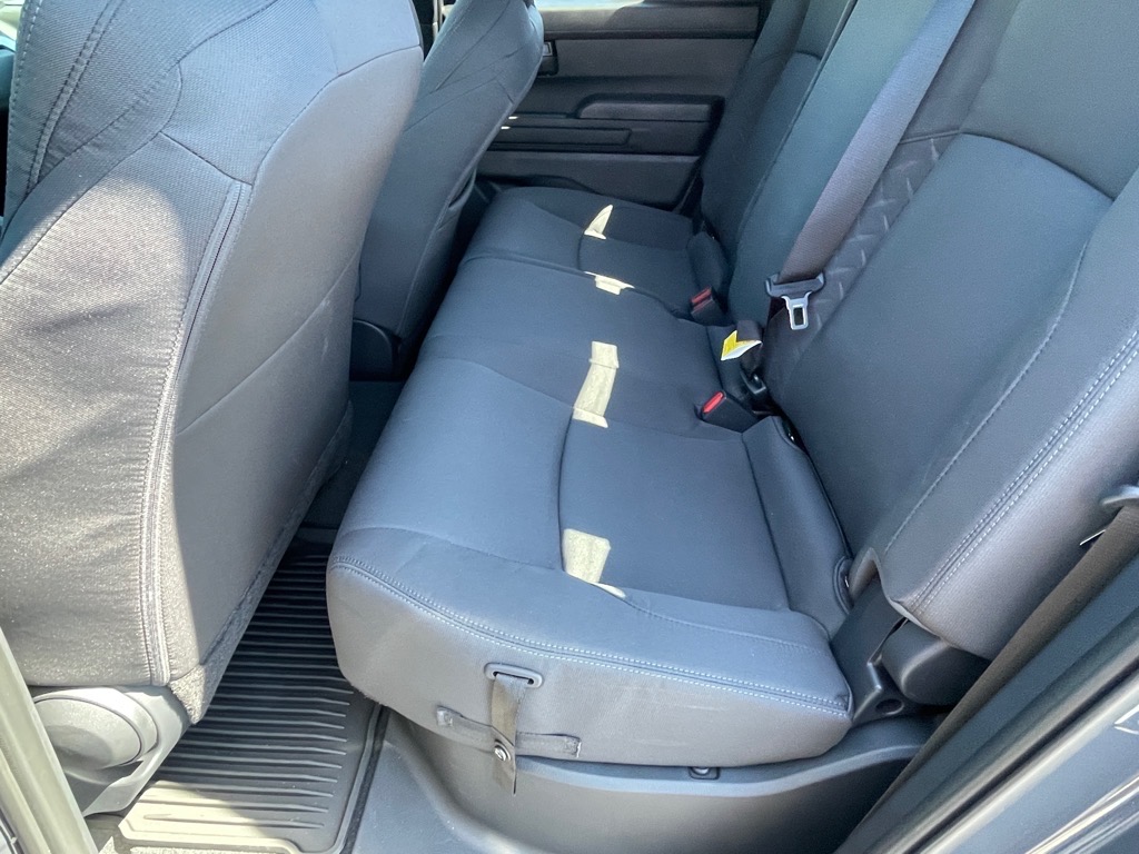 2025 Toyota Tacoma SR5 Double Cab photo 6