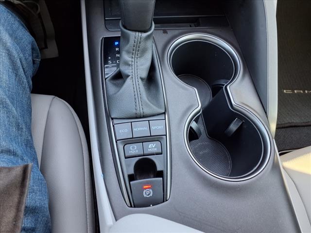 2022 Toyota Camry Hybrid SE