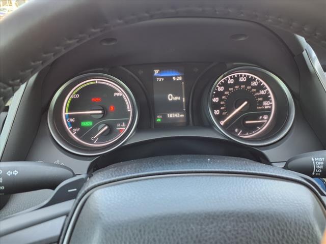 2022 Toyota Camry Hybrid SE