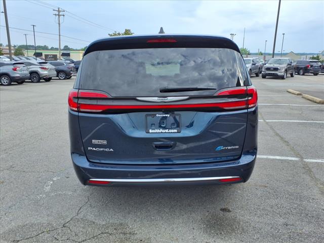 2023 Chrysler Pacifica Plug-In Hybrid Touring L