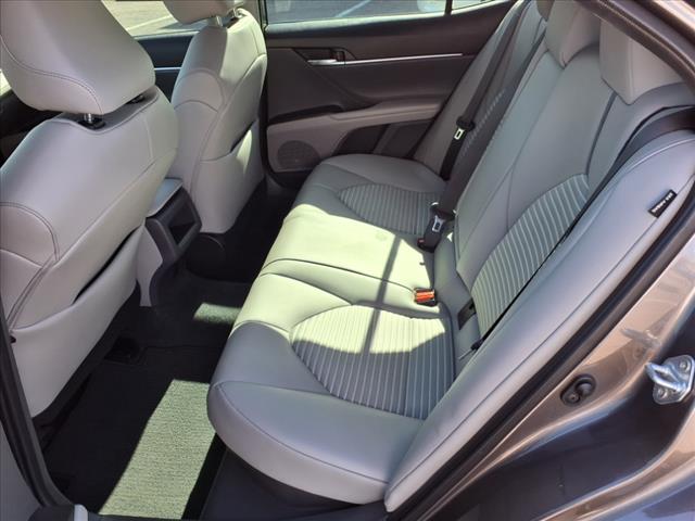 2022 Toyota Camry Hybrid SE