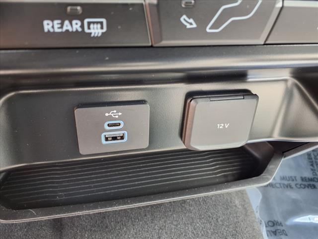 2025 Ford F-250 Super Duty 4X4 CREW CAB PICKUP/