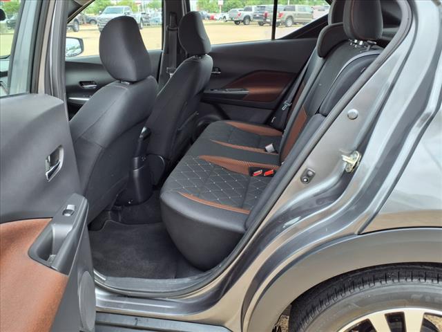 2020 Nissan Kicks SR