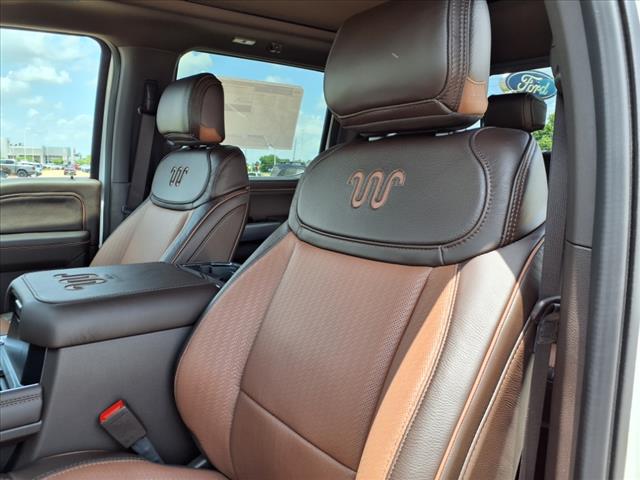 2025 Ford F-250 Super Duty 4X4 CREW CAB PICKUP/