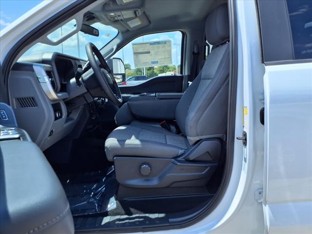 2025 Ford F-250 Super Duty 4X4 CREW CAB PICKUP/