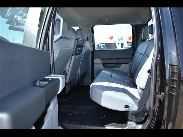 2025 Ford F-350 Super Duty 4X4 CREW CAB PICKUP/