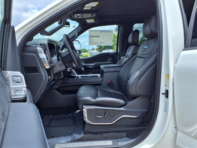 2025 Ford F-250 Super Duty 4X4 CREW CAB PICKUP/