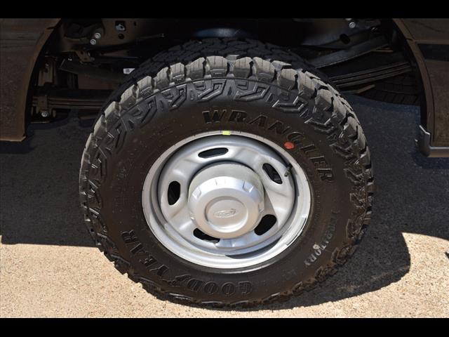 2025 Ford F-350 Super Duty 4X4 CREW CAB PICKUP/