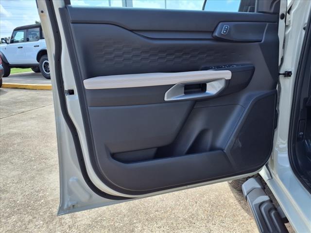 2025 Ford Ranger 4X2 CRW CAB XLT