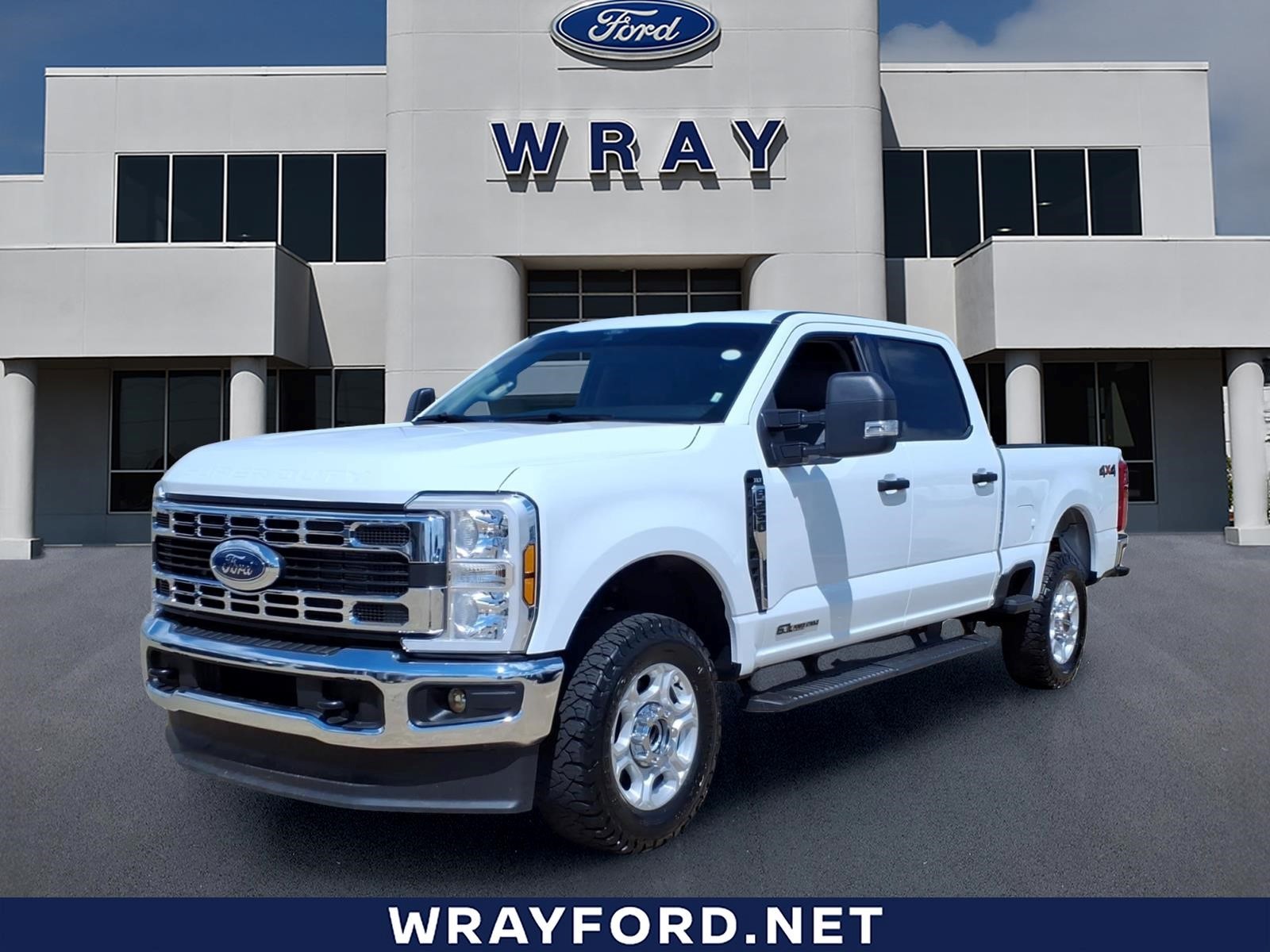 Oxford White 2026 Ford F-250 Super Duty Pickup Truck Four-Wheel Drive Automatic