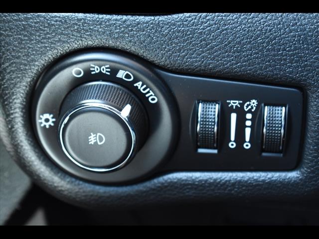 2020 Jeep Cherokee UNKNOWN