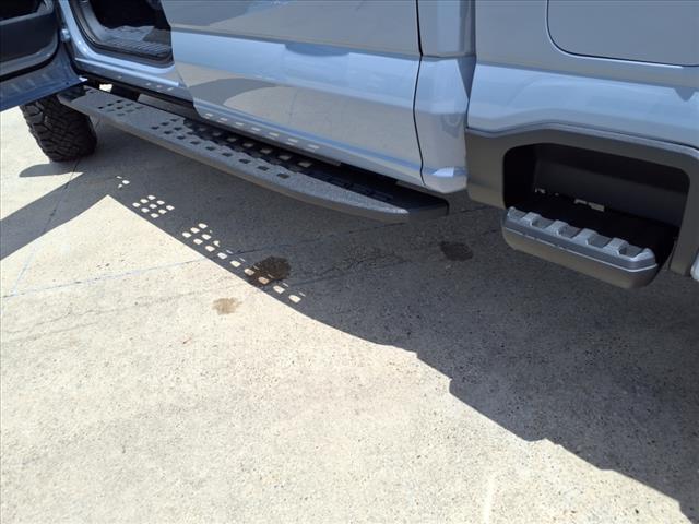 2025 Ford F-250 Super Duty 4X4 CREW CAB PICKUP/