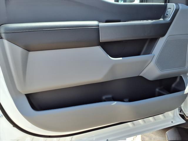 2025 Ford F-250 Super Duty 4X4 CREW CAB PICKUP/
