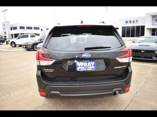 2023 Subaru Forester PREMIUM