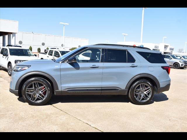 2025 Ford Explorer ST-LINE RWD