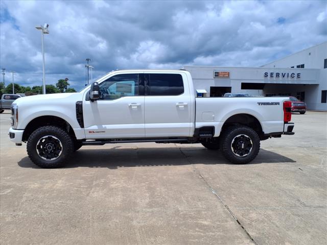 2025 Ford F-250 Super Duty 4X4 CREW CAB PICKUP/