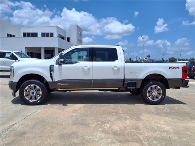 2025 Ford F-250 Super Duty 4X4 CREW CAB PICKUP/