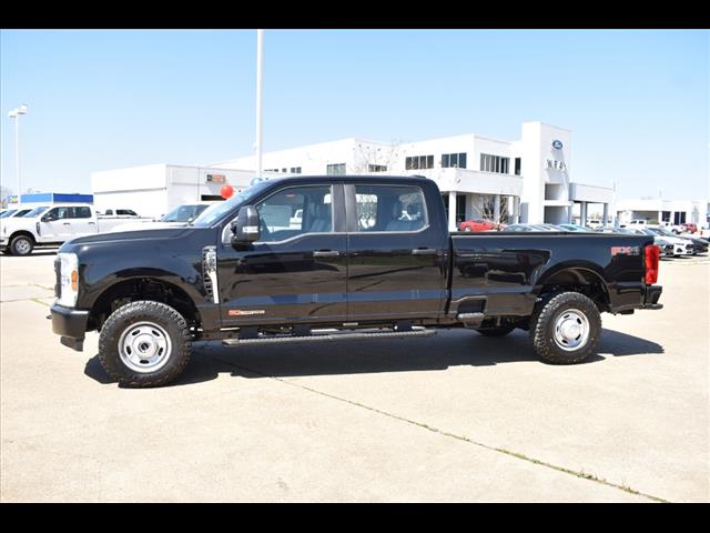 2025 Ford F-350 Super Duty 4X4 CREW CAB PICKUP/