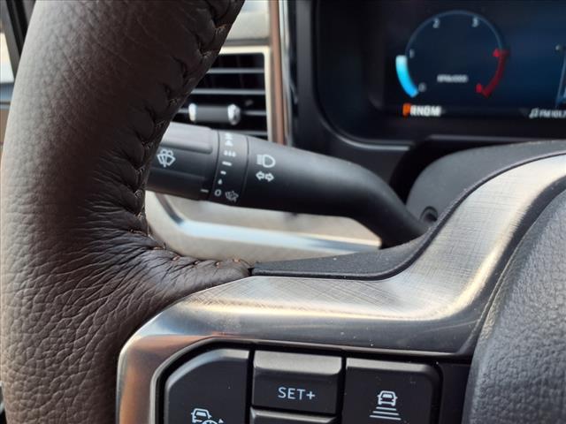 2025 Ford F-250 Super Duty 4X4 CREW CAB PICKUP/