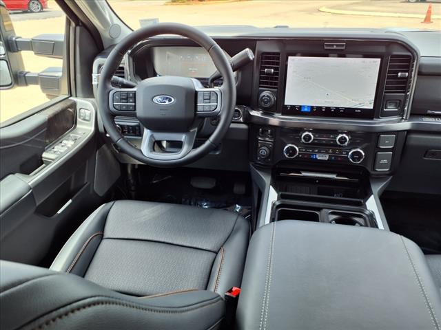 2025 Ford F-250 Super Duty 4X4 CREW CAB PICKUP/
