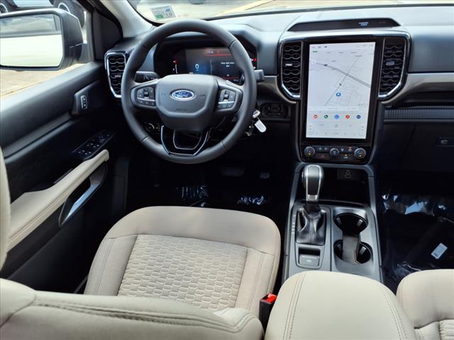 2025 Ford Ranger 4X2 CRW CAB XLT