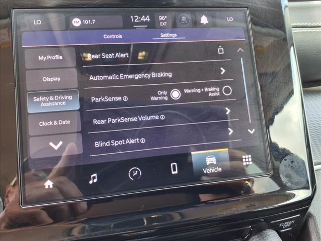 2023 Jeep Grand Cherokee L LAREDO