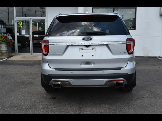 2017 Ford Explorer Platinum