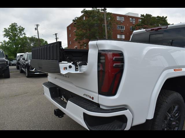 2025 GMC Sierra 2500HD AT4
