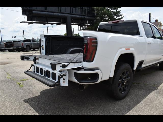 2025 GMC Sierra 2500HD AT4