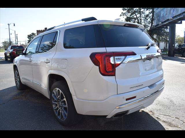 2022 GMC Acadia Denali