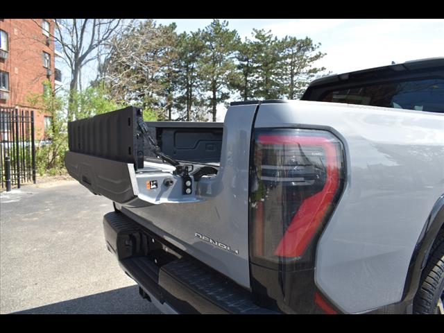 2025 GMC Sierra EV Denali