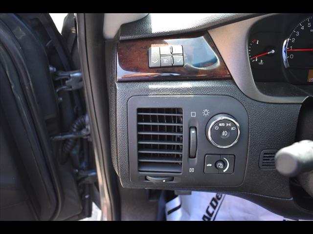 2011 Cadillac DTS Premium Collection
