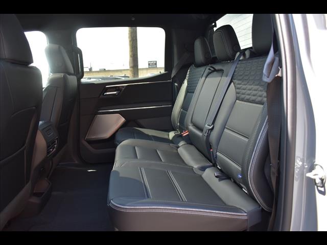 2025 GMC Sierra EV Denali