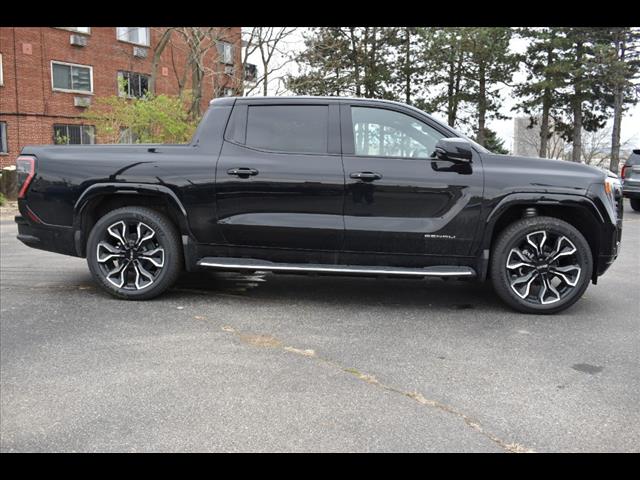 2025 GMC Sierra EV Denali