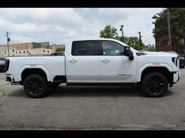 2025 GMC Sierra 2500HD AT4