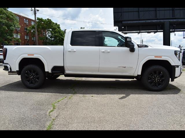 2025 GMC Sierra 2500HD AT4