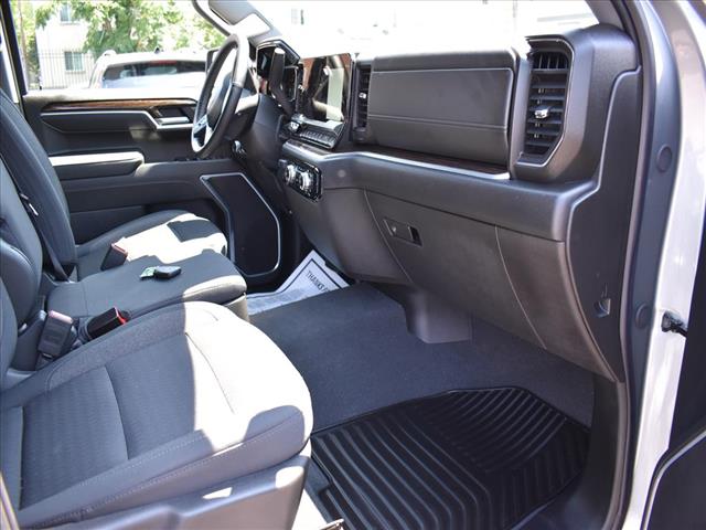 2025 GMC Sierra 1500 SLE