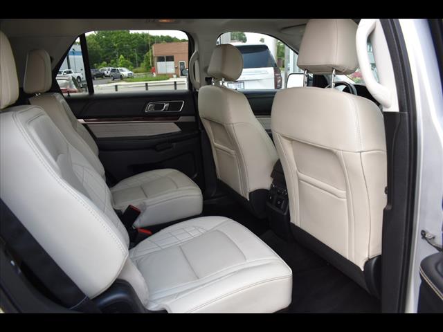 2017 Ford Explorer Platinum
