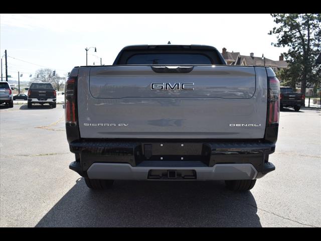 2025 GMC Sierra EV Denali