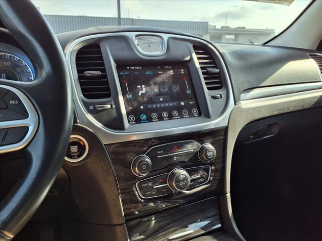 2017 Chrysler 300 