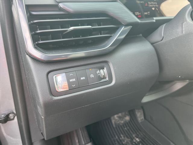 2025 GMC Acadia AT4