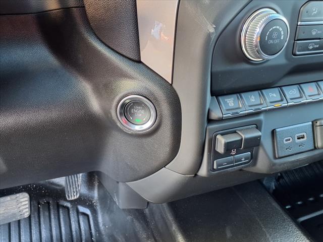 2025 GMC Sierra 2500HD Pro