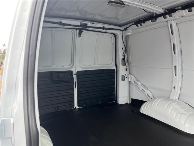 2025 GMC Savana Work Van