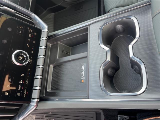 2025 GMC Acadia AT4