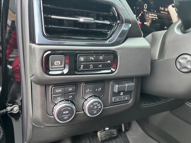 2025 GMC Yukon XL AT4
