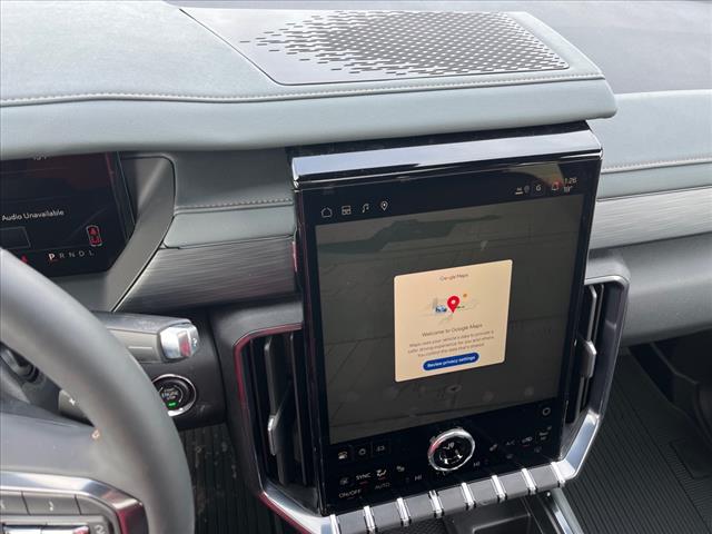 2025 GMC Acadia AT4