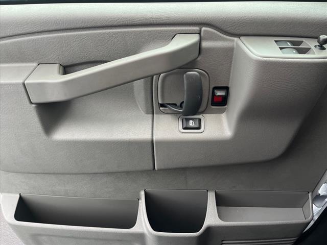 2025 GMC Savana Work Van