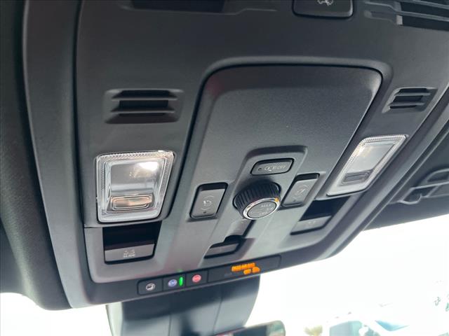 2025 GMC Yukon XL AT4