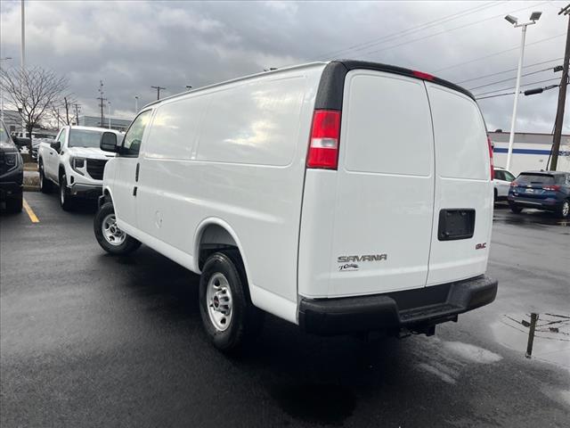 2025 GMC Savana Work Van